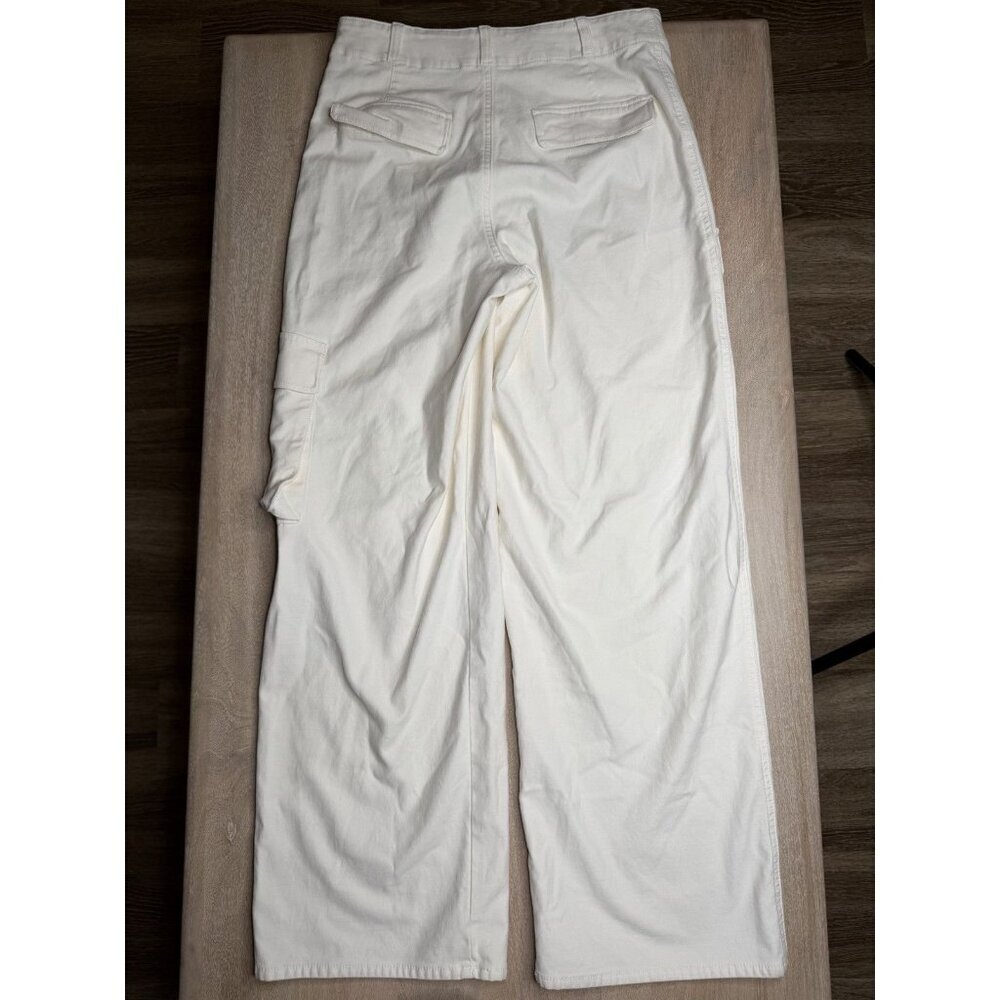 Aritzia TNA Picture Cargo Pants in Light Birch Cream Size 10 Straight Leg - Picture 6 of 8